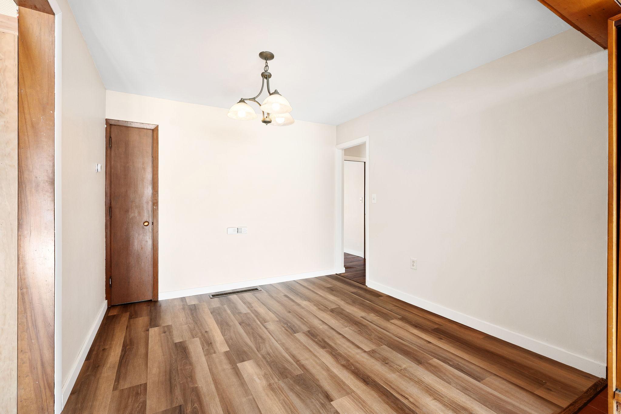 Owatonna, Minnesota 55060, United States, 2 Bedrooms Bedrooms, ,1 BathroomBathrooms,Residential,Active,252059