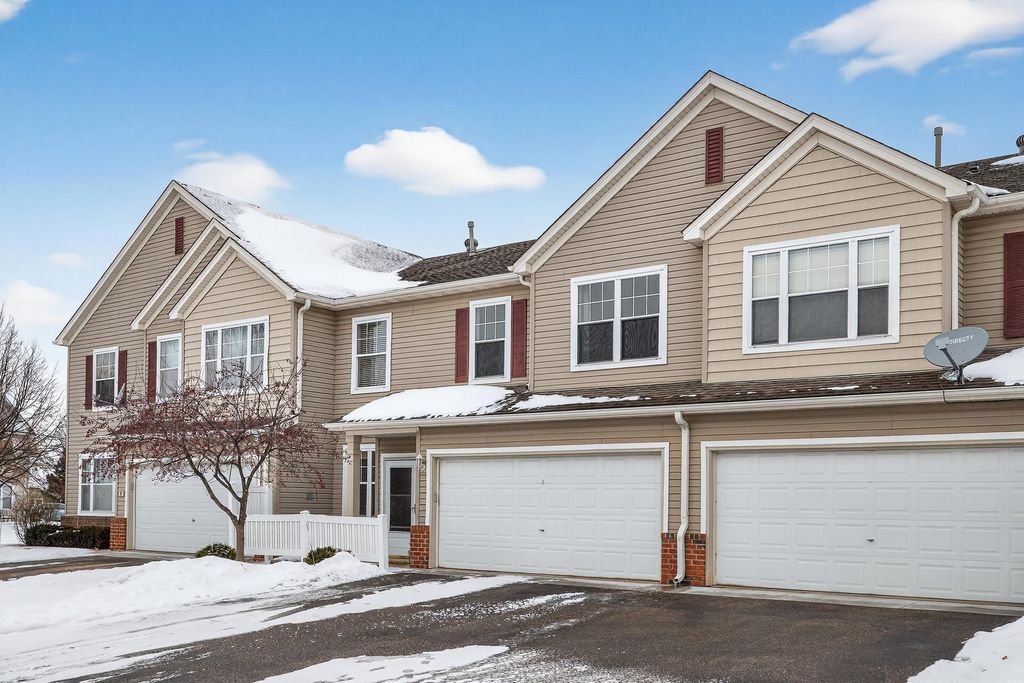 Photo of 5070 Holly Lane N #6, Plymouth, MN 55446 (MLS # 7012846)