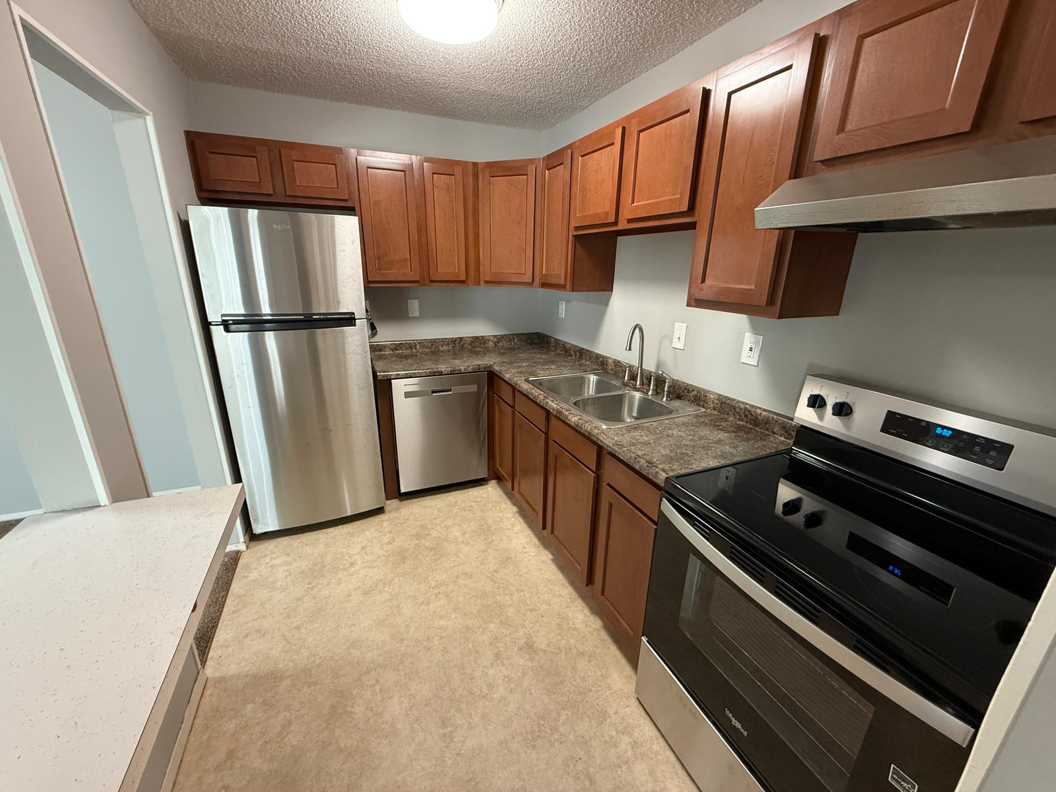 10301 Cedar Lake Road 102