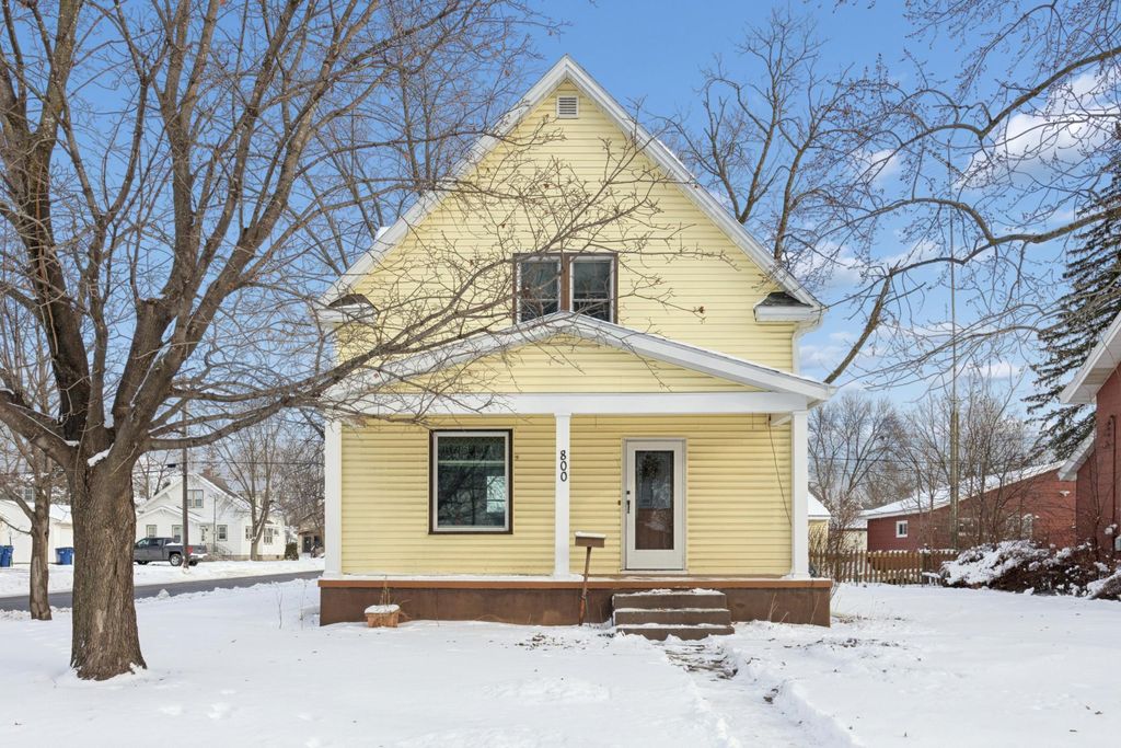 Photo of 800 Mckinley Place S, Saint Cloud, MN 56301 (MLS # 6822811)