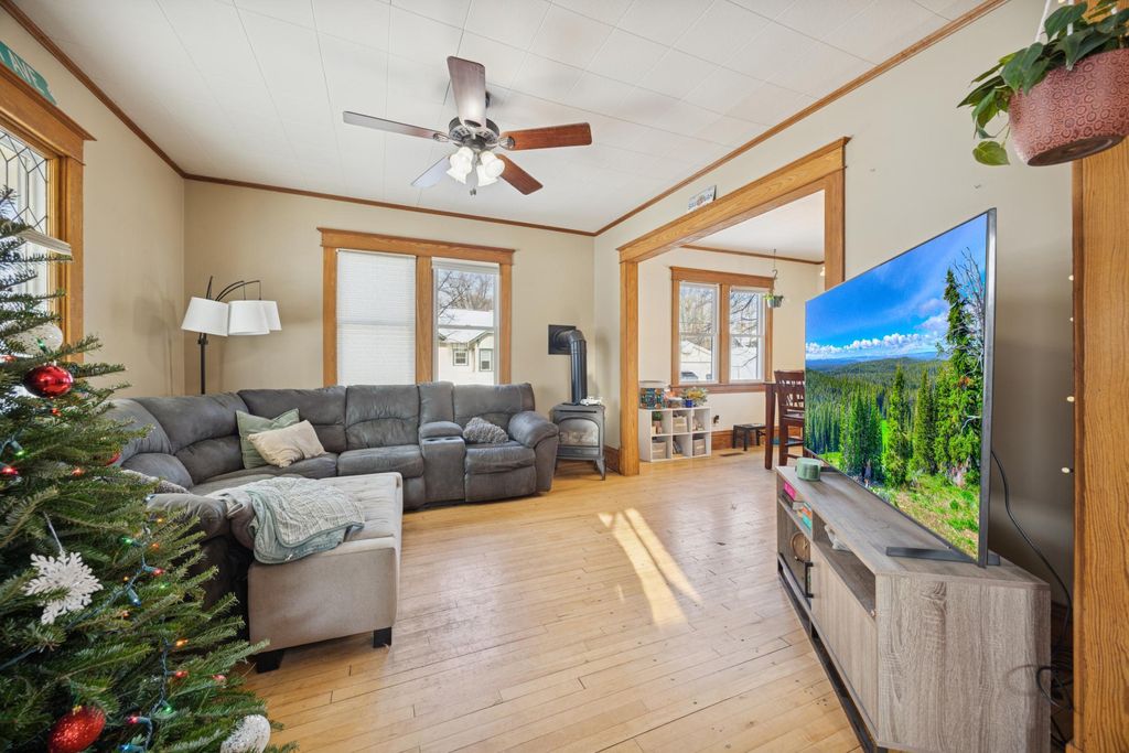 Photo of 800 Mckinley Place S, Saint Cloud, MN 56301 (MLS # 6822811)