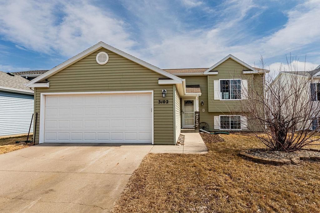 Photo of 3102 32nd Street S, Moorhead, MN 56560 (MLS # 7043650)