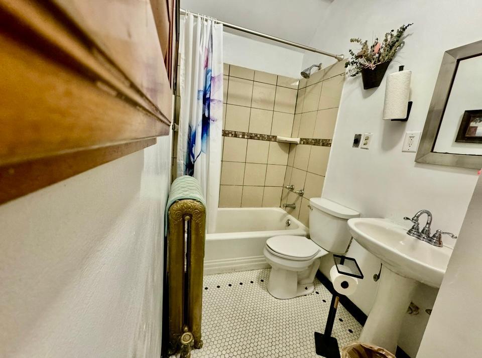 1464 Minnehaha Ave W