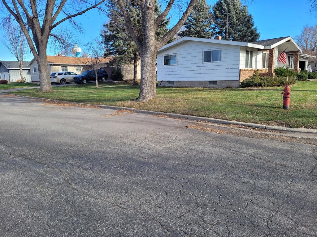Photo of 400 1st Avenue NW, Clara City, MN 56222 (MLS # 6818972)