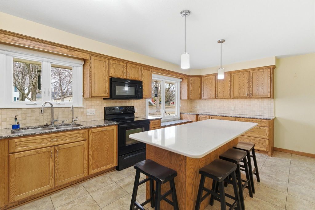 Photo of 205 3rd Avenue SE, Mapleton, MN 56065 (MLS # 7034822)