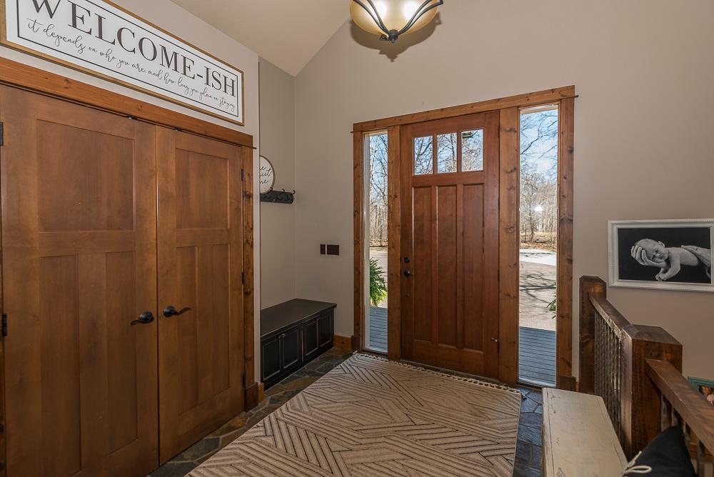 5044 Mary Allen Lane