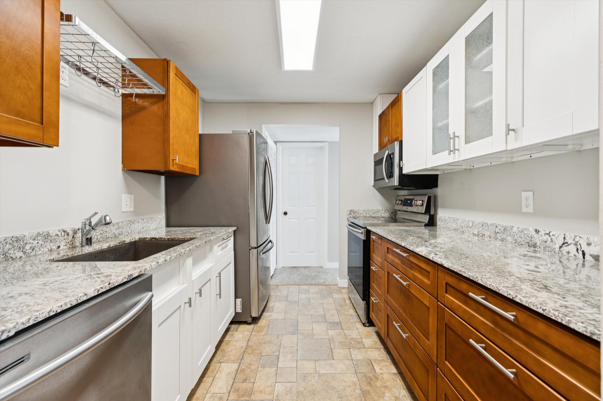 130 Demont Avenue E 142