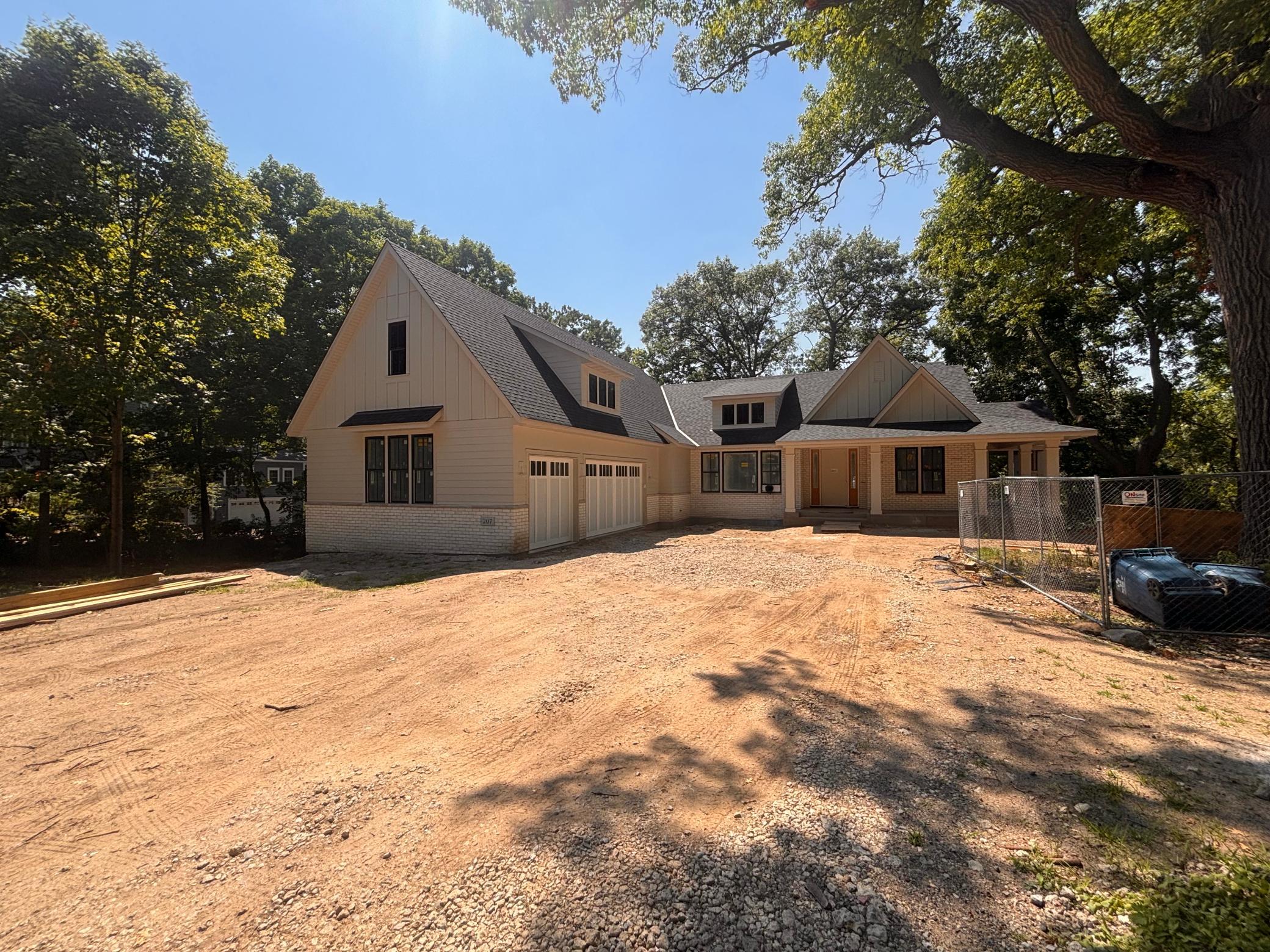 207 Benton Avenue