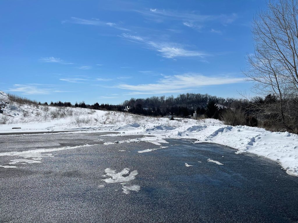 Photo of 701 Rodeo Drive, Hudson, WI 54016 (MLS # 7039726)