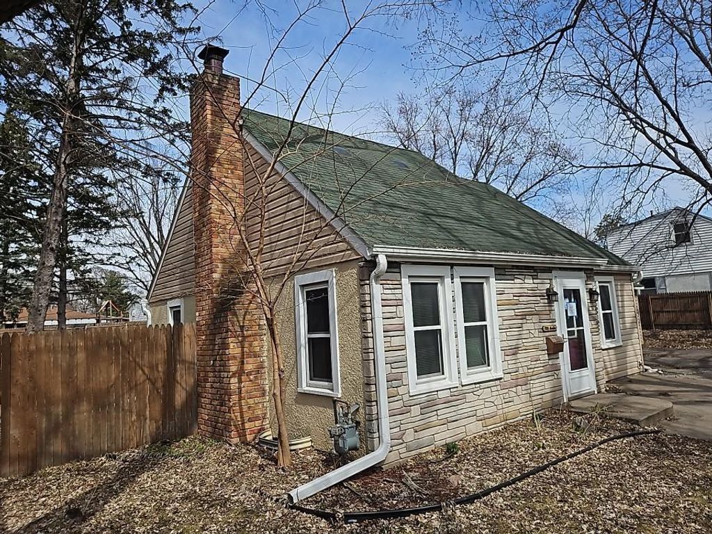 Photo of 729 Brisbin Street, Anoka, MN 55303 (MLS # 7049841)