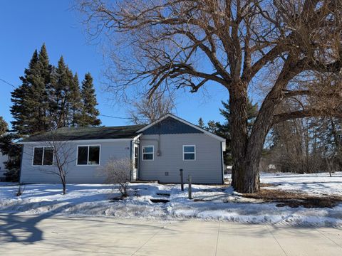 136 1st Street N Hackensack MN 56452