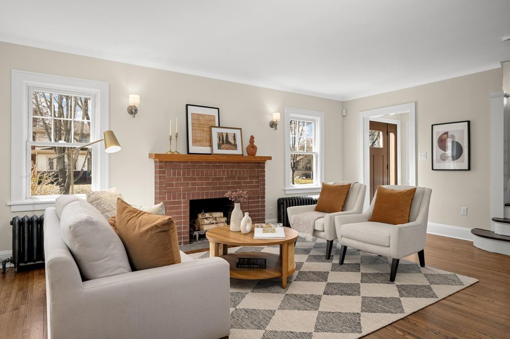 Photo of 1245 Stanford Avenue, Saint Paul, MN 55105 (MLS # 7016714)