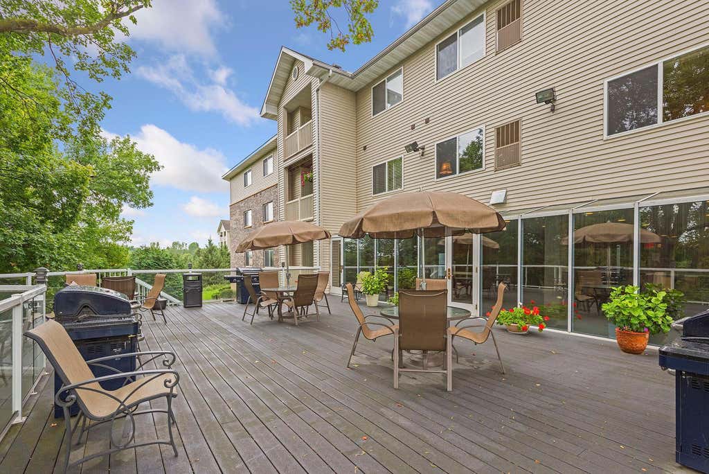 Photo of 1321 Lake Drive W #123, Chanhassen, MN 55317 (MLS # 7086500)