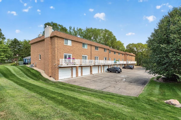 1860 MCMENEMY ST APT I, SAINT PAUL, MN 55117 - Image d5c1087a1b88d9f4ffd411ff31b2f8c2/66611996