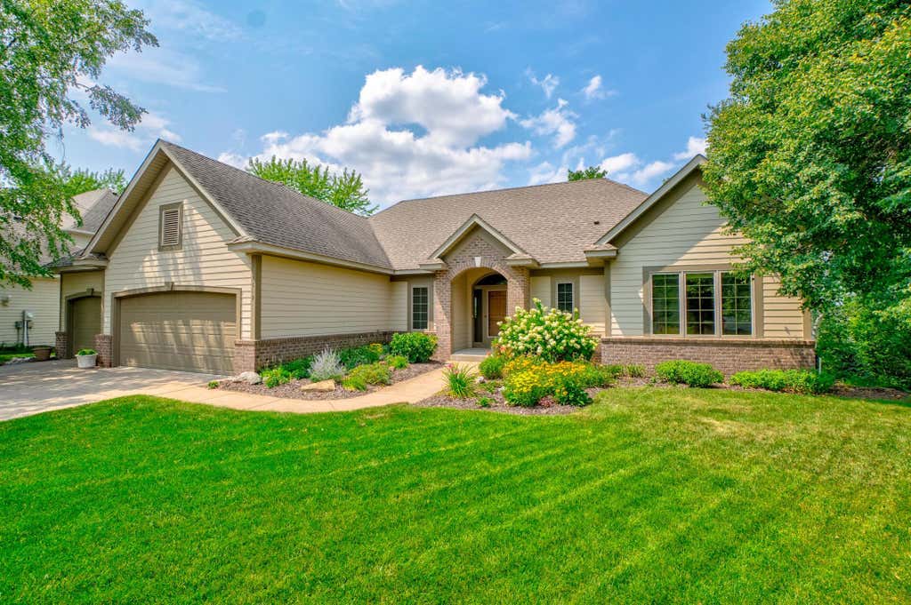 Photo of 5619 Cottonwood Court, Shoreview, MN 55126 (MLS # 7107918)
