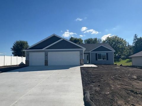 425 Gloria Avenue Green Isle MN 55338