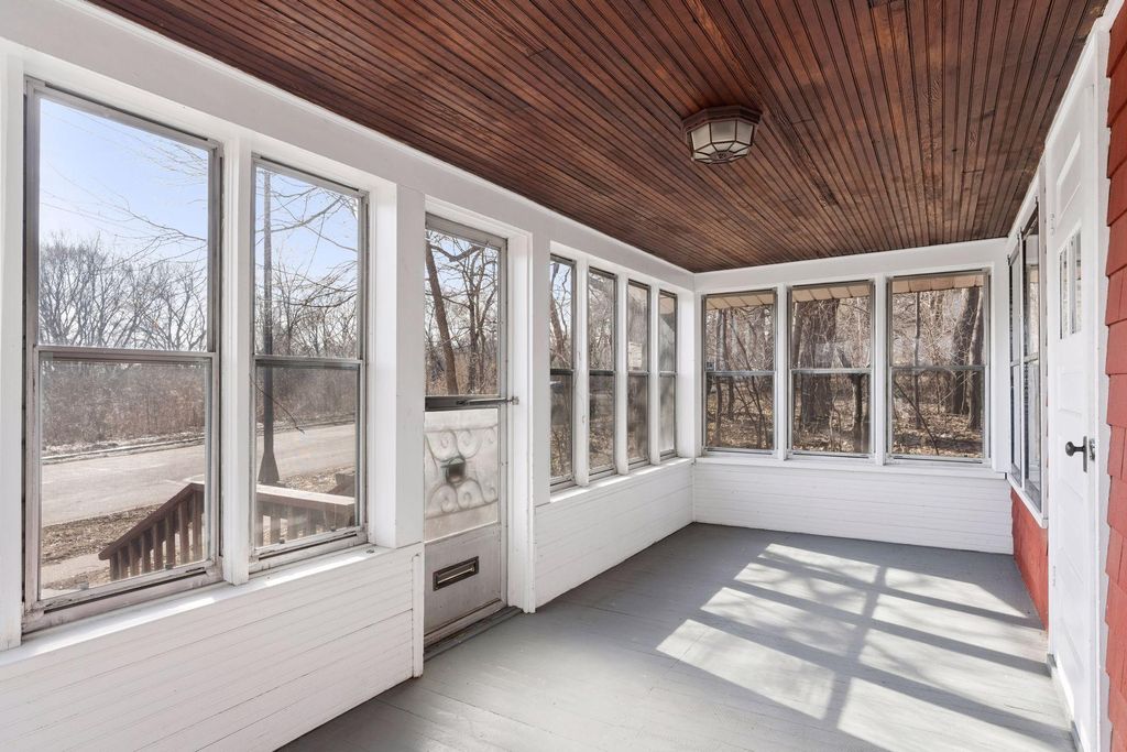 Photo of 949 Benhill Road, Saint Paul, MN 55105 (MLS # 7029604)