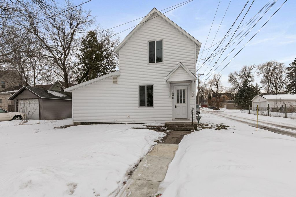 Photo of 308 4th Avenue NE, Little Falls, MN 56345 (MLS # 7017933)