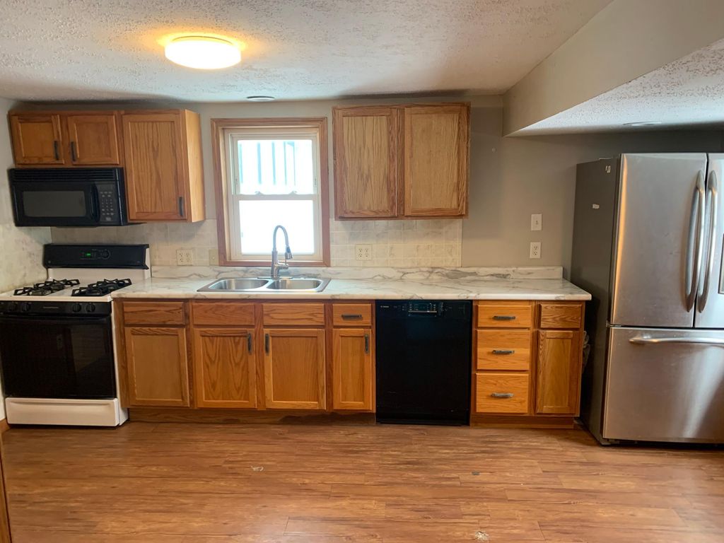Photo of 312 W Watonwan Street, Lake Crystal, MN 56055 (MLS # 7002358)