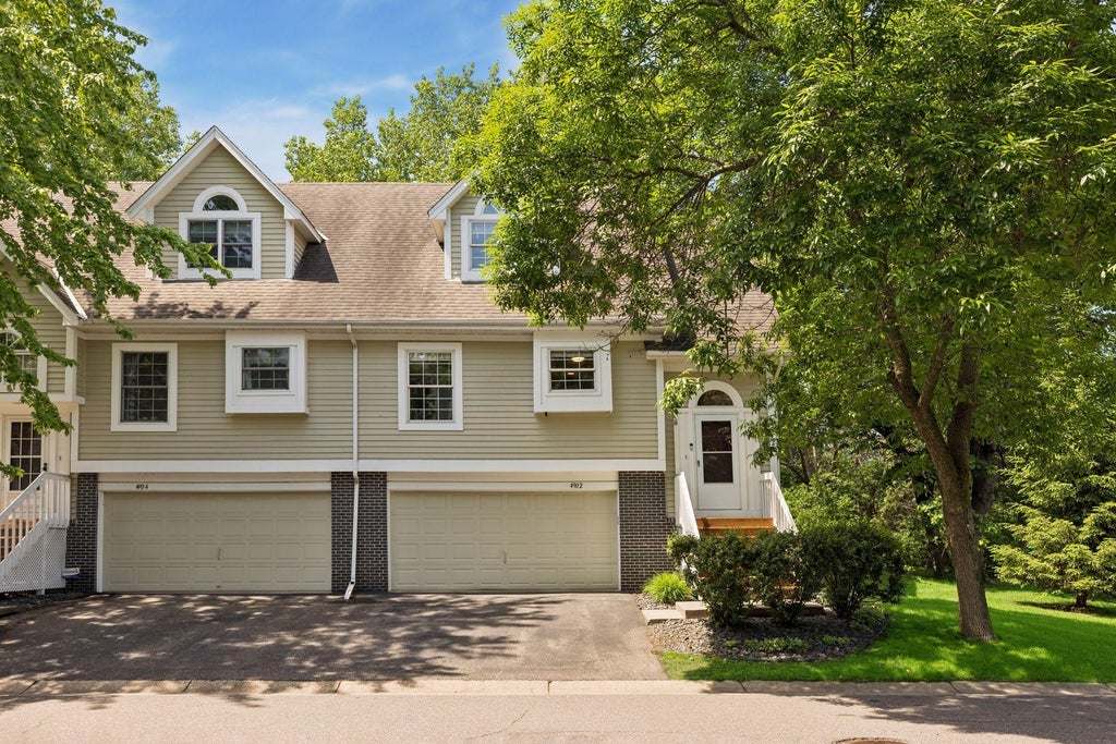 Photo of 4902 Bayswater Road, Minnetonka, MN 55345 (MLS # 7111093)