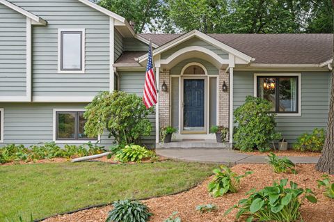 5435 Riverwood Lane Savage MN 55378