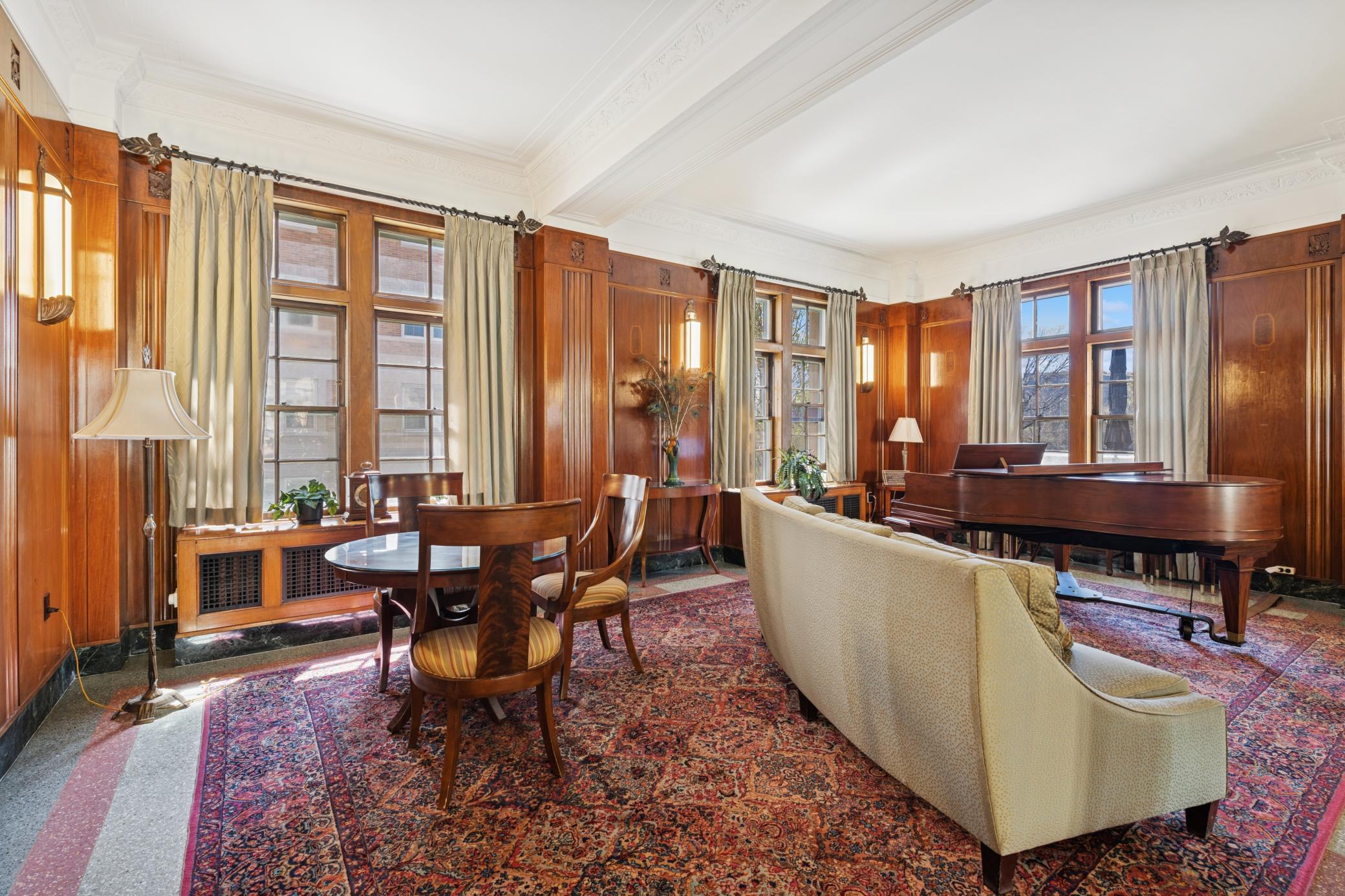 2615 Park Avenue 309