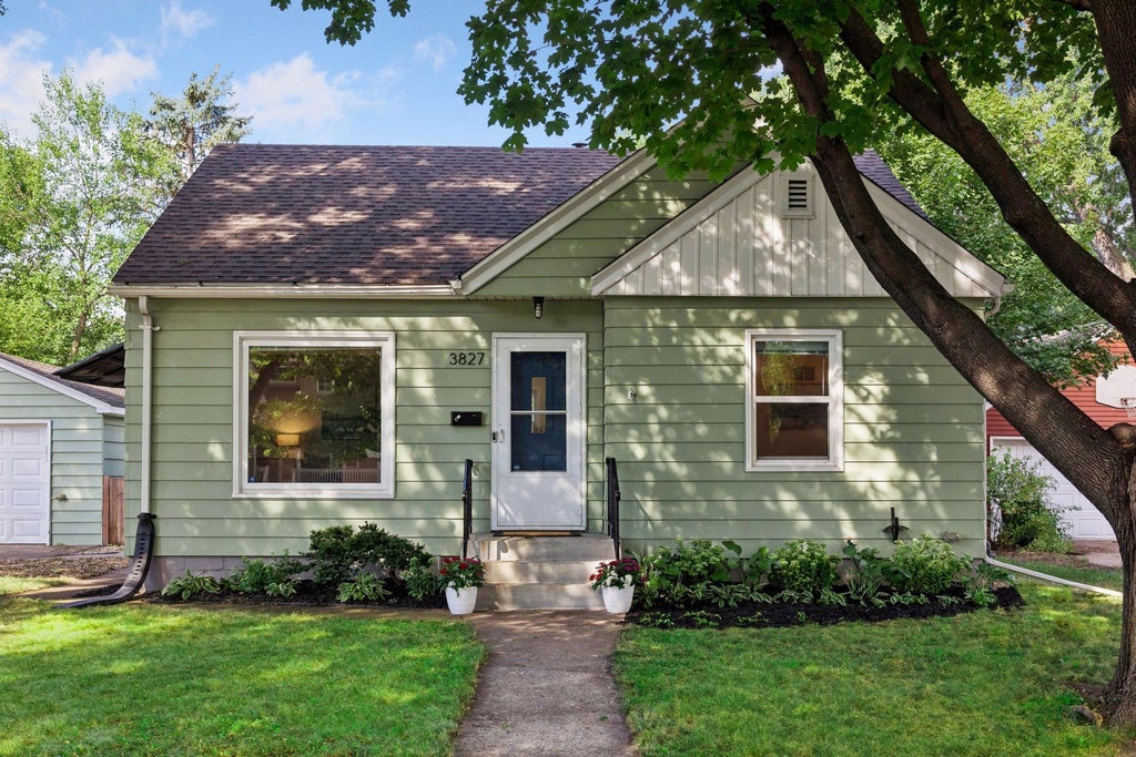 Photo of 3827 Welcome Avenue N, Crystal, MN 55422 (MLS # 7139444)