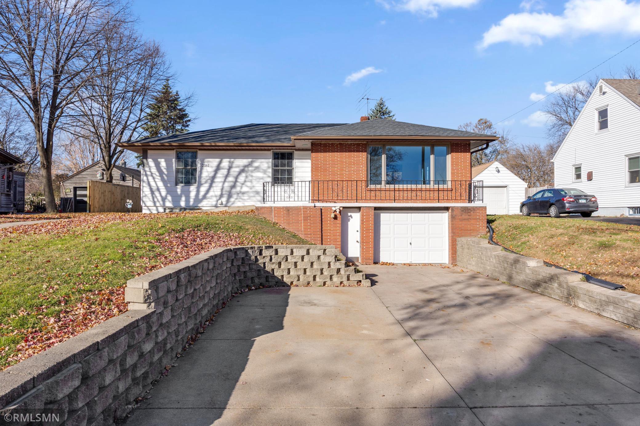 2181 Sunrise Drive N