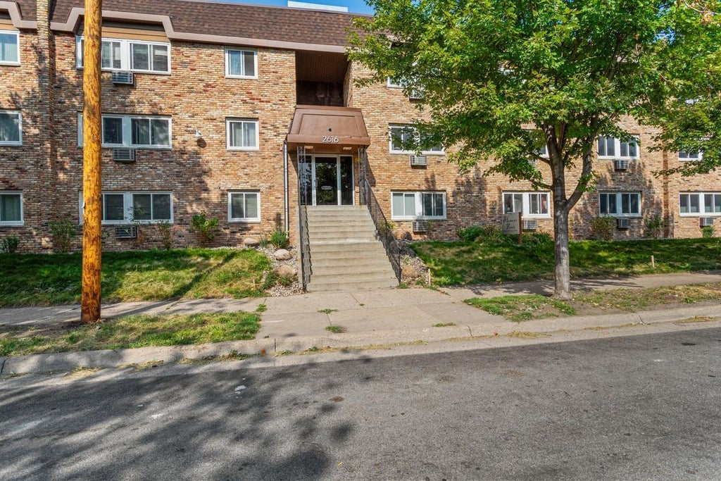 Photo of 2616 Harriet Avenue #110, Minneapolis, MN 55408 (MLS # 7124822)