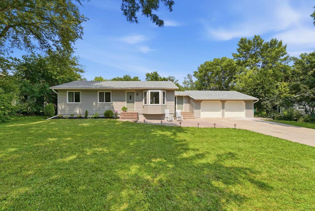 Photo of 429 8th Street SE, Cokato, MN 55321 (MLS # 7124255)