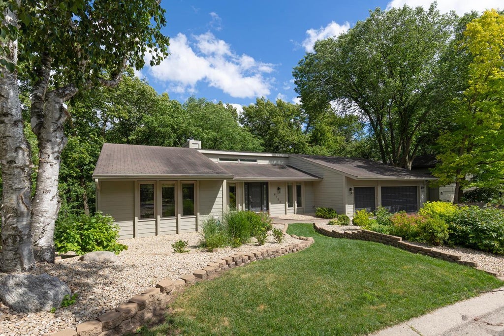 Photo of 8753 Walton Oaks Drive, Bloomington, MN 55438 (MLS # 7099648)