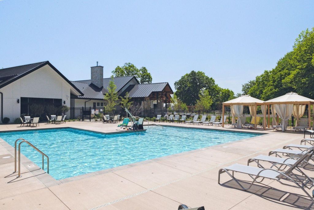 Photo of 934 Goldfinch Street, Chaska, MN 55318 (MLS # 6819034)