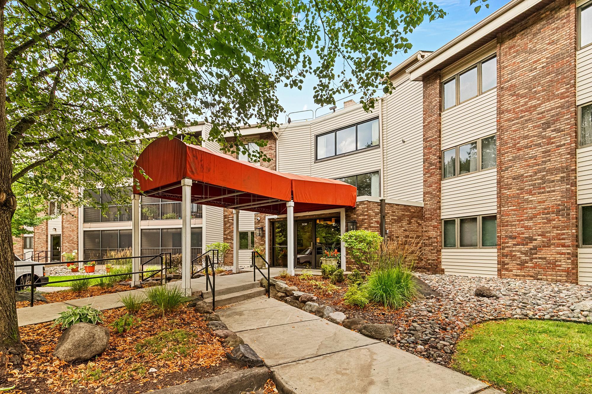 3150 Glen Oaks Avenue 108A