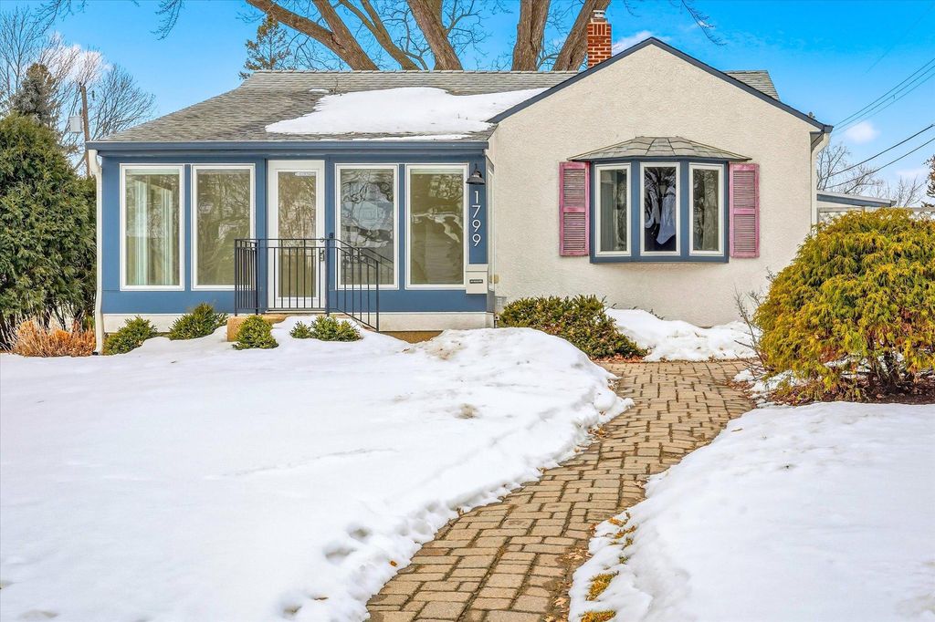 Photo of 1799 Lindy Avenue, Roseville, MN 55113 (MLS # 6816472)