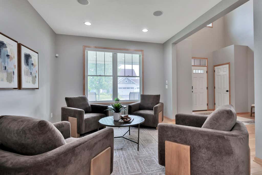 Photo of 15376 Plumstone Drive, Eden Prairie, MN 55347 (MLS # 7101849)