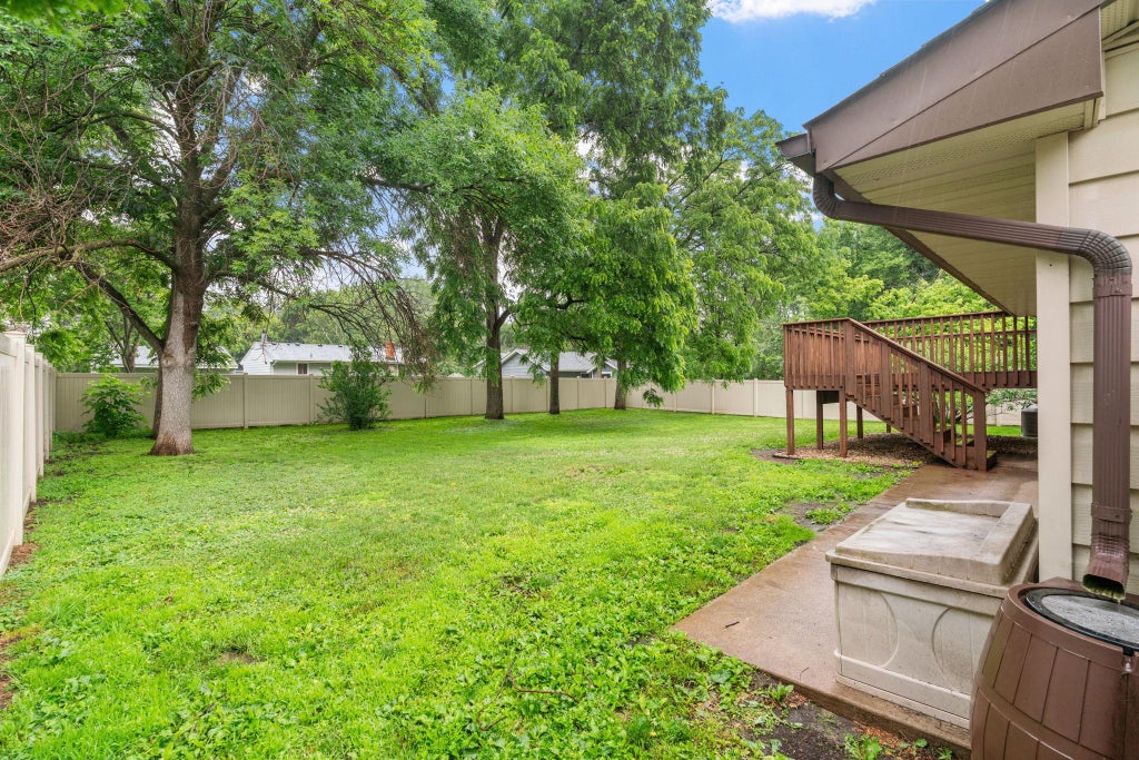Photo of 11202 97th Place N, Maple Grove, MN 55369 (MLS # 7073684)