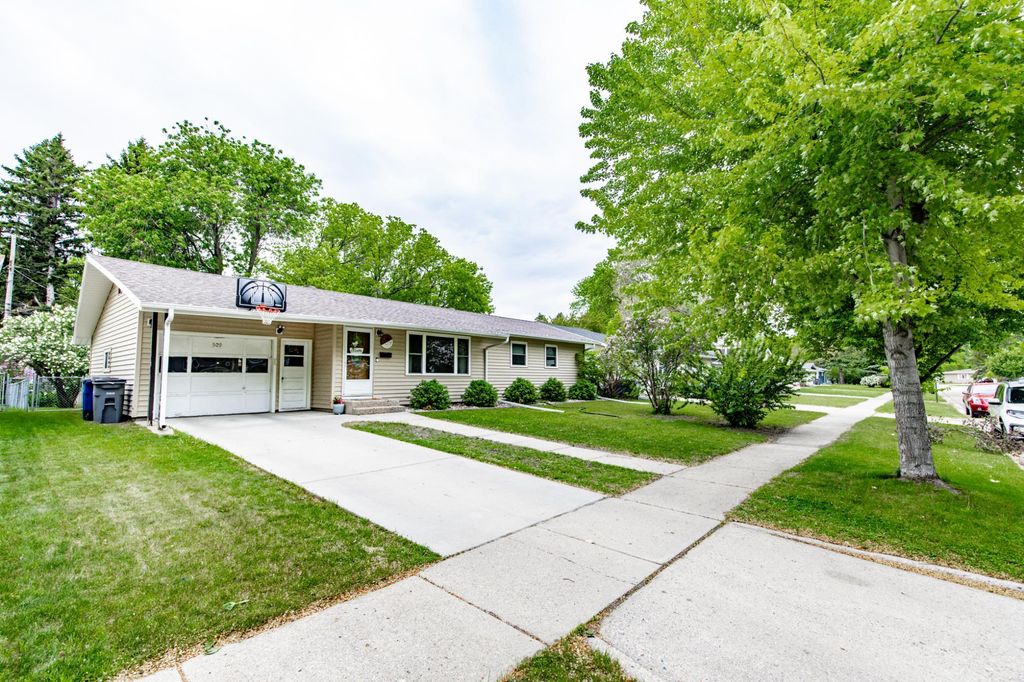 Photo of 509 Cedar Lane, Moorhead, MN 56560 (MLS # 7083111)