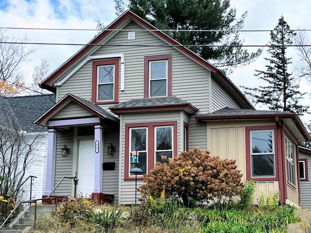 Photo of 608 Wilkins Street W, Stillwater, MN 55082 (MLS # 7165317)