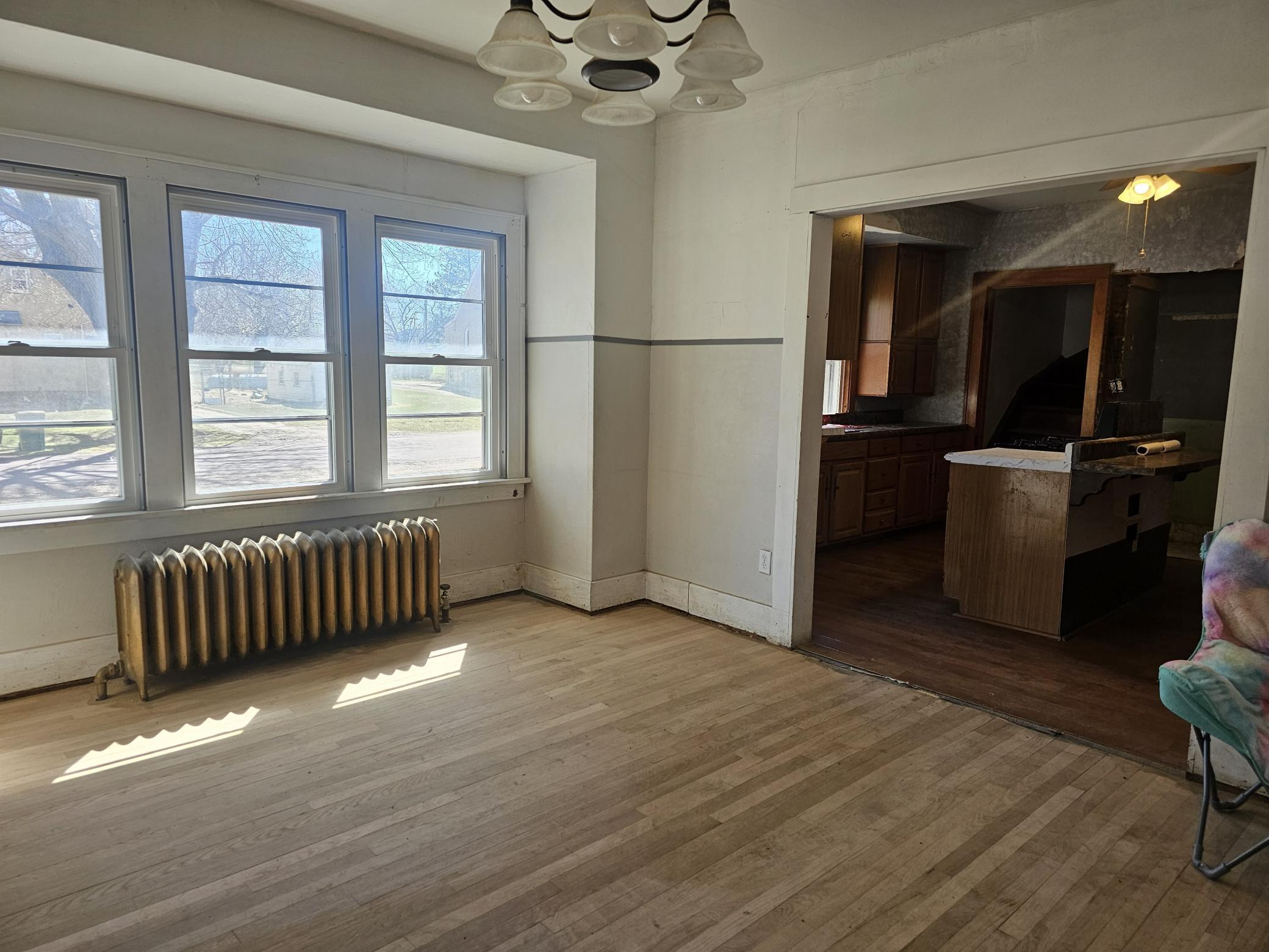 212 S Center Street