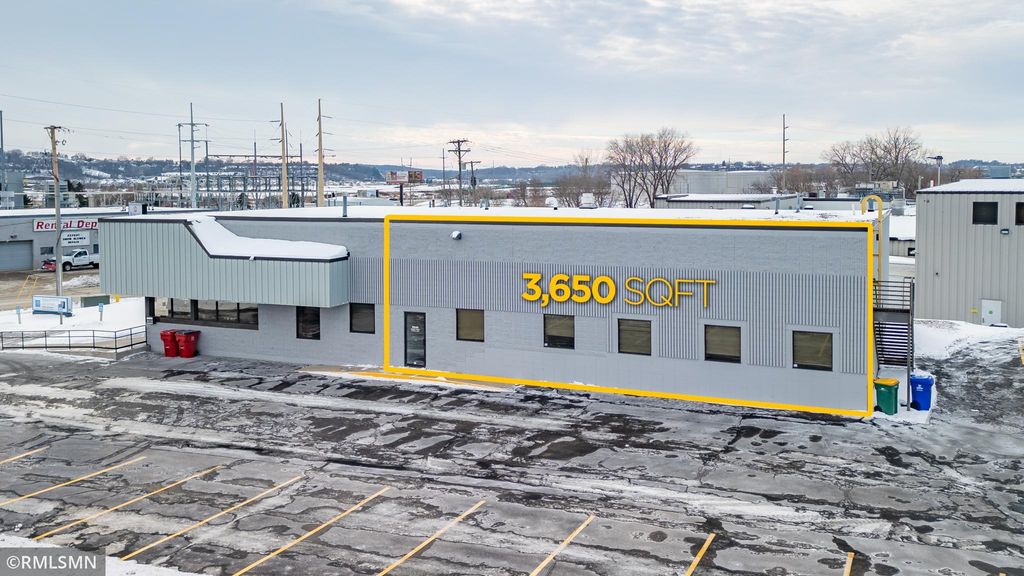 Photo of 1807 7th Street NW, Rochester, MN 55901 (MLS # 7003591)