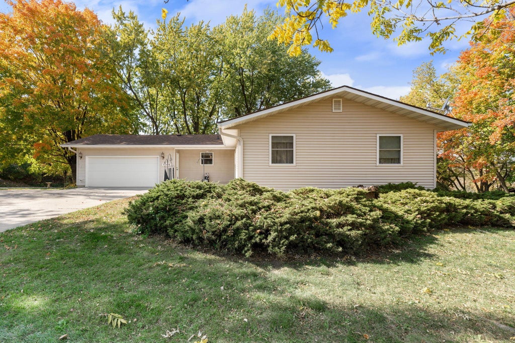 Photo of 1146 Ironwood Avenue, Owatonna, MN 55060 (MLS # 7158654)