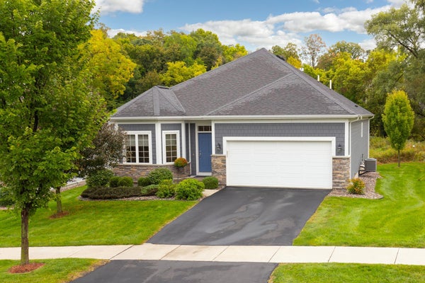 6583 BRACKEN DR, EXCELSIOR, MN 55331 - Image d662e2c3fcb73f3fad300466ecd30d2f/1841395121