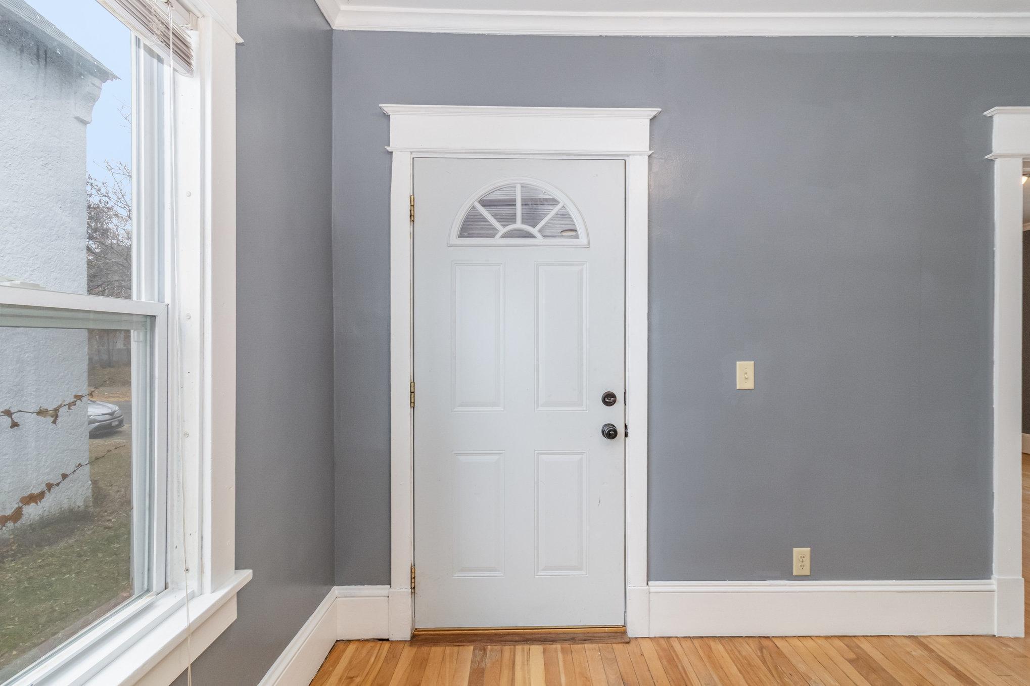 673 Jessamine Avenue E