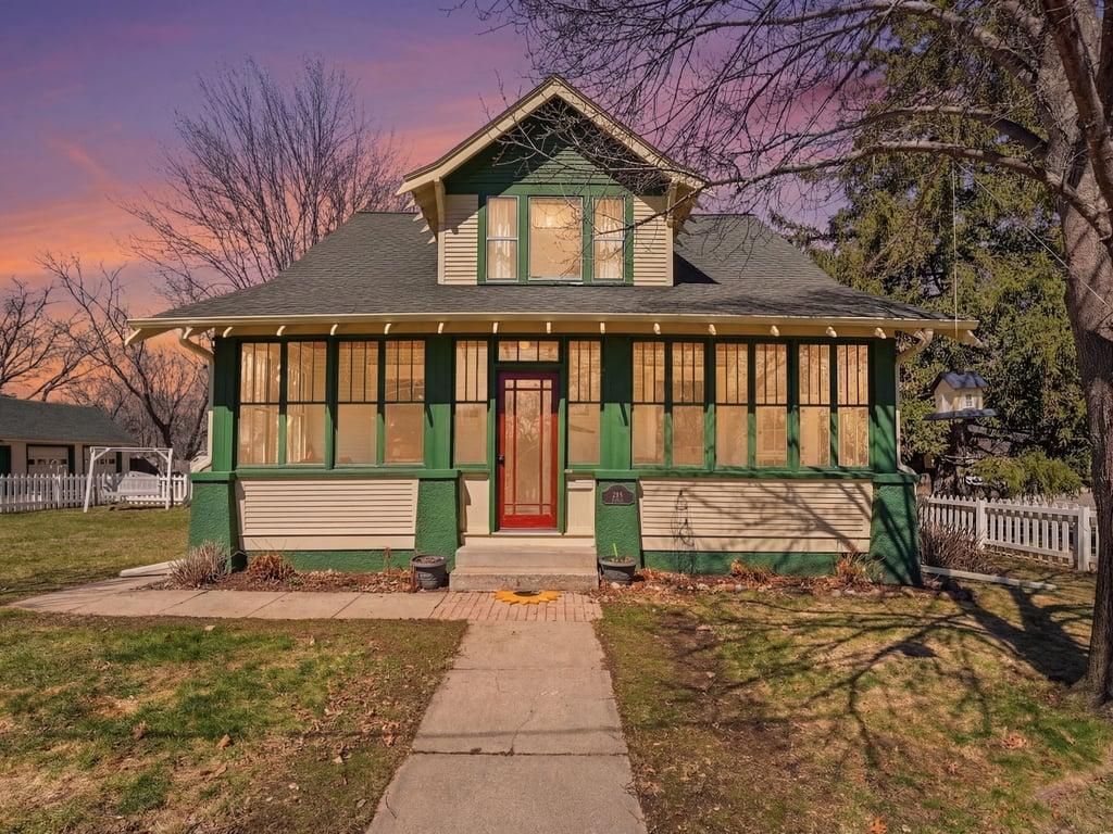 Photo of 223 Summit Avenue S, Sauk Rapids, MN 56379 (MLS # 7027378)