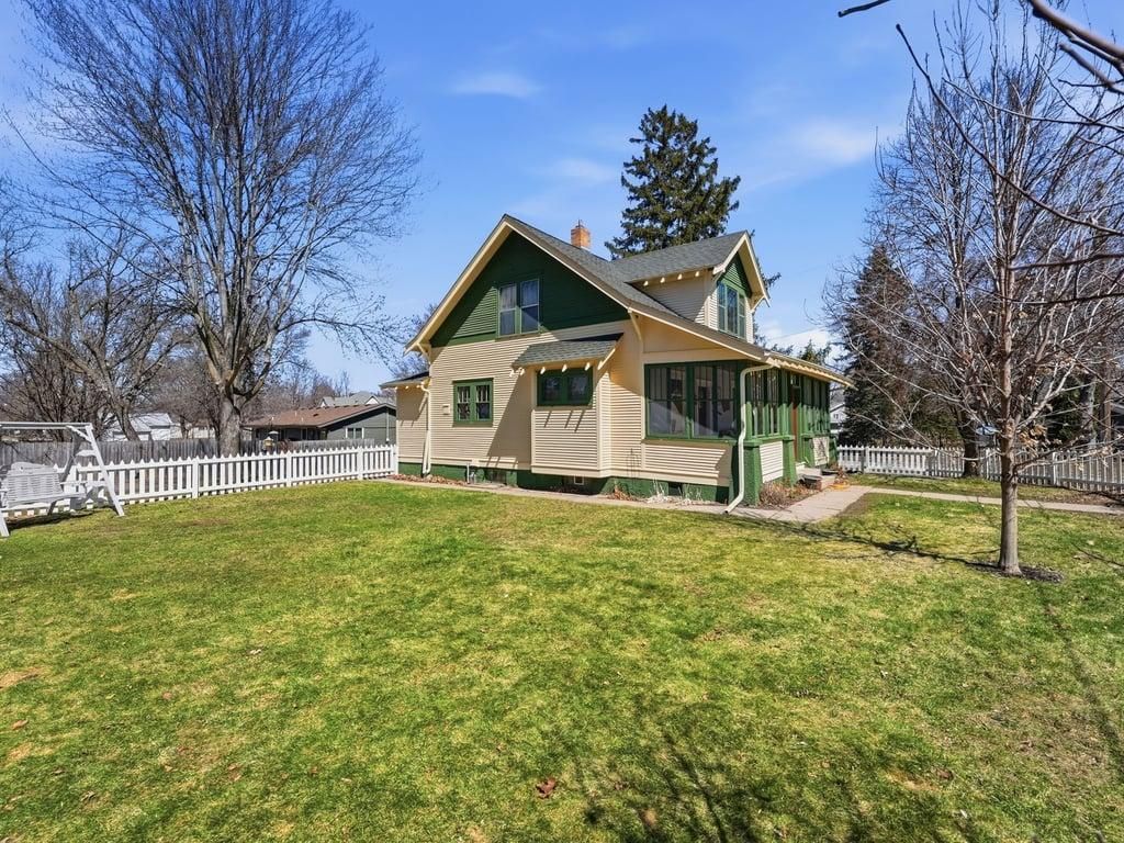 Photo of 223 Summit Avenue S, Sauk Rapids, MN 56379 (MLS # 7027378)