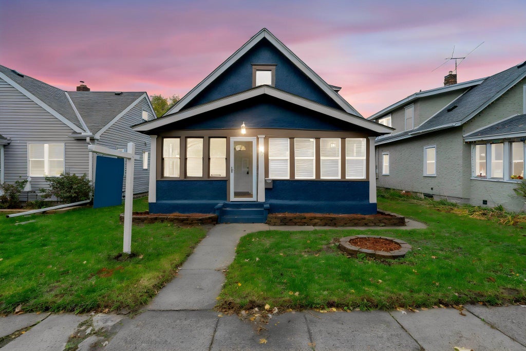 Photo of 537 3rd Avenue S, South Saint Paul, MN 55075 (MLS # 7164902)