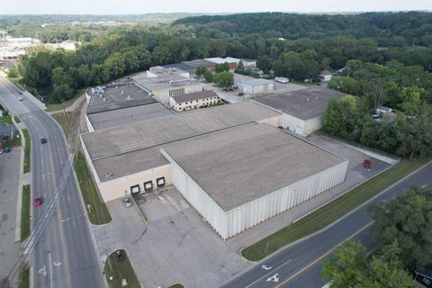 Photo of 128 15th St, Faribault, MN 55021 (MLS # 6645329)