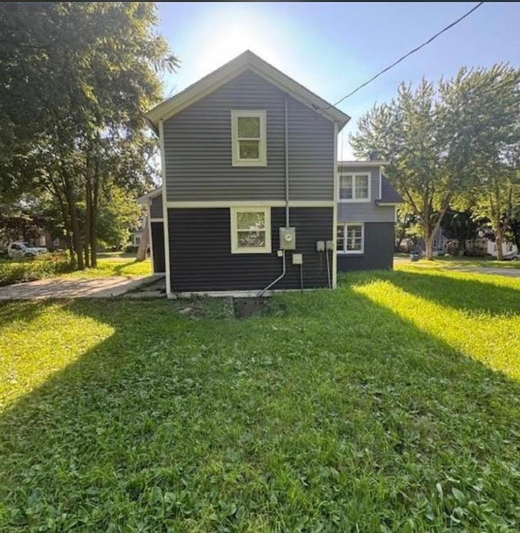 Photo of 915 3rd Avenue NW, Faribault, MN 55021 (MLS # 7079087)