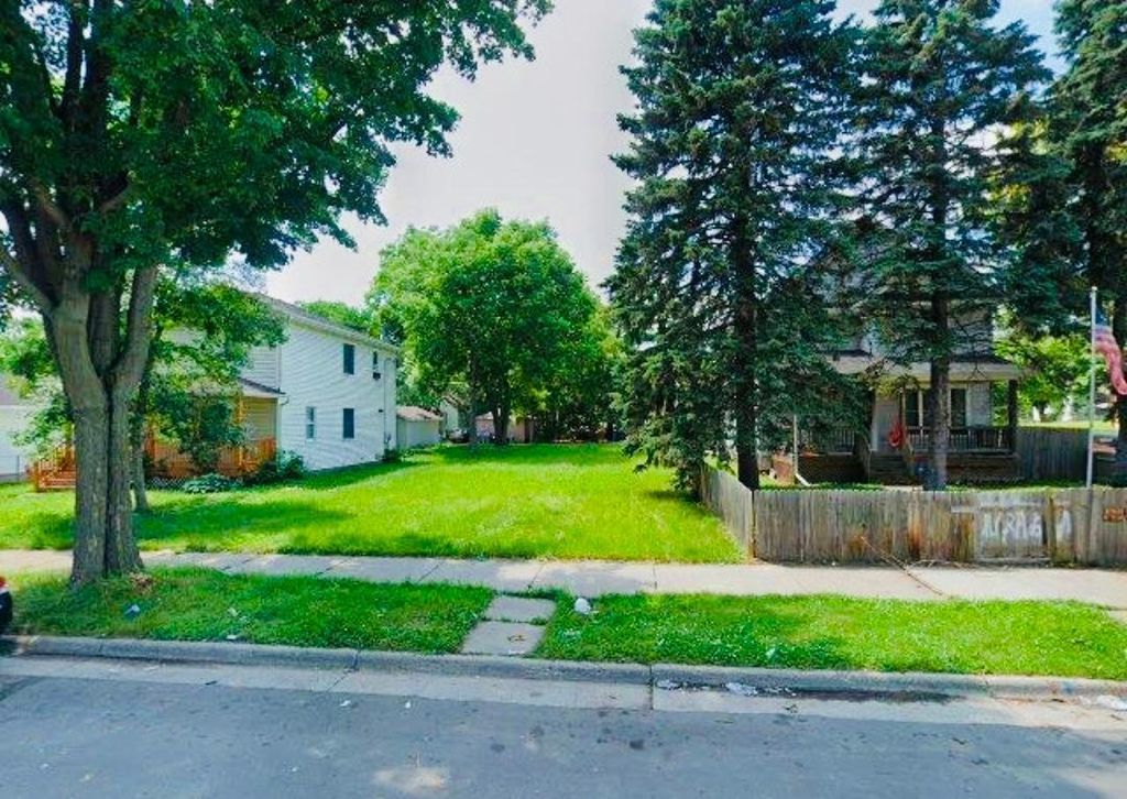 Photo of 2955 Russell Avenue N, Minneapolis, MN 55411 (MLS # 7023788)