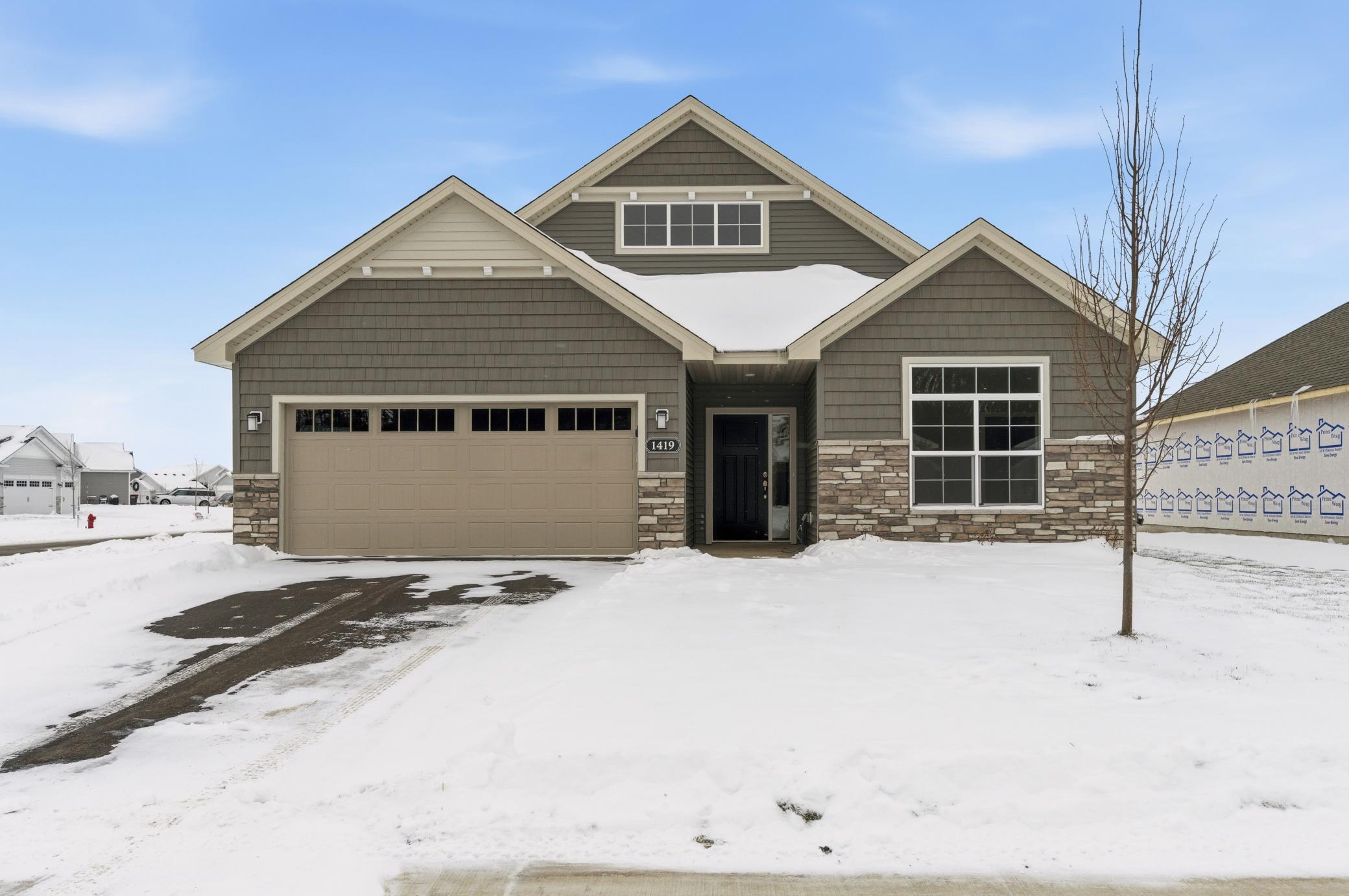 1419 Victory Lane NE